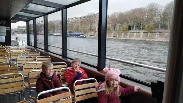 Paris with kids? This Vedettes de Paris boat tour is for you…